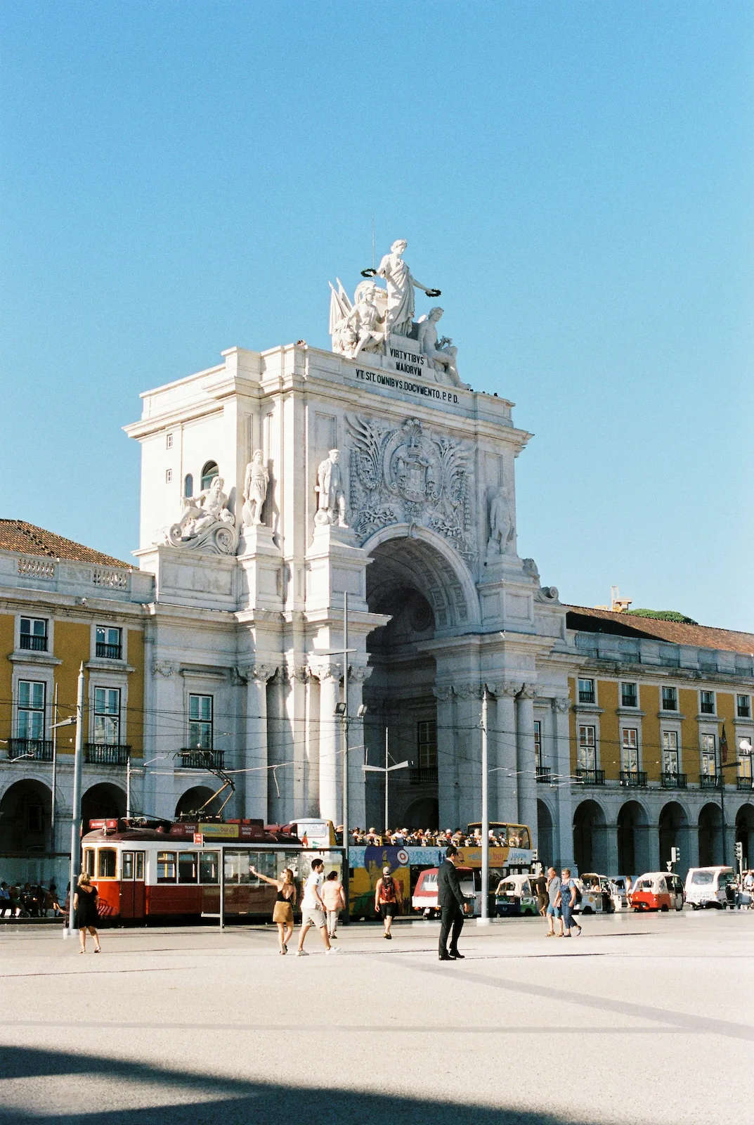 Praça do Comércio e Arco da Rua Augusta
