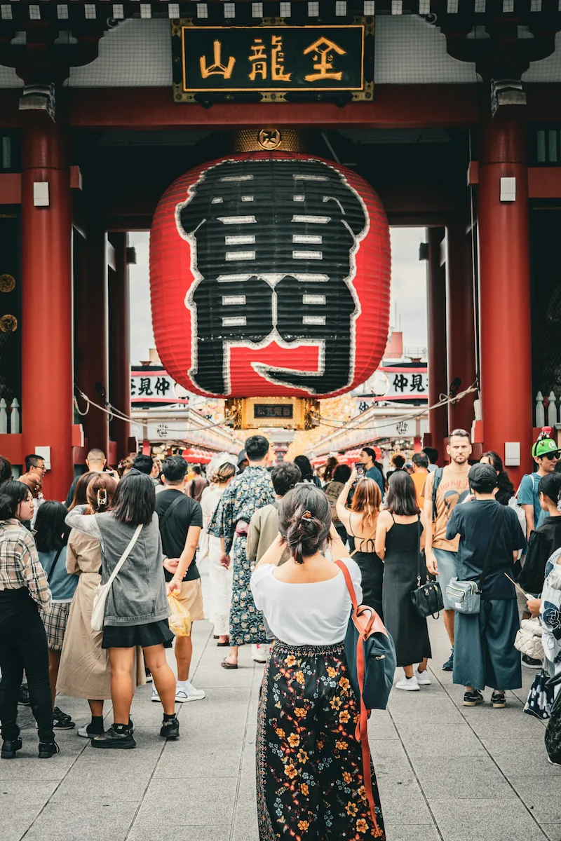 Tempio Sensō-ji ad Asakusa con il portale Kaminarimon